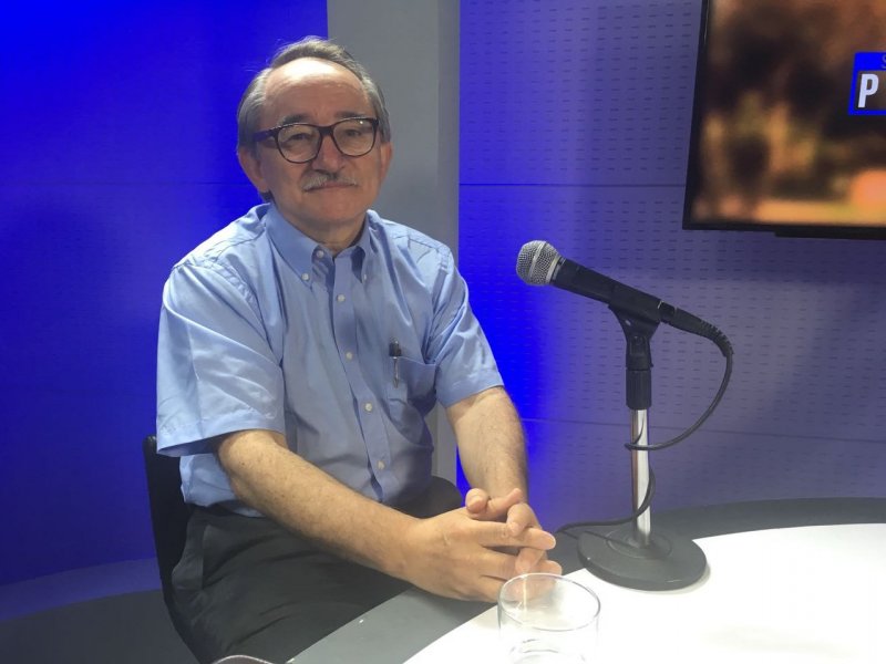 Álvaro Gallegos “Basar un sistema de pensiones en el ahorro de los