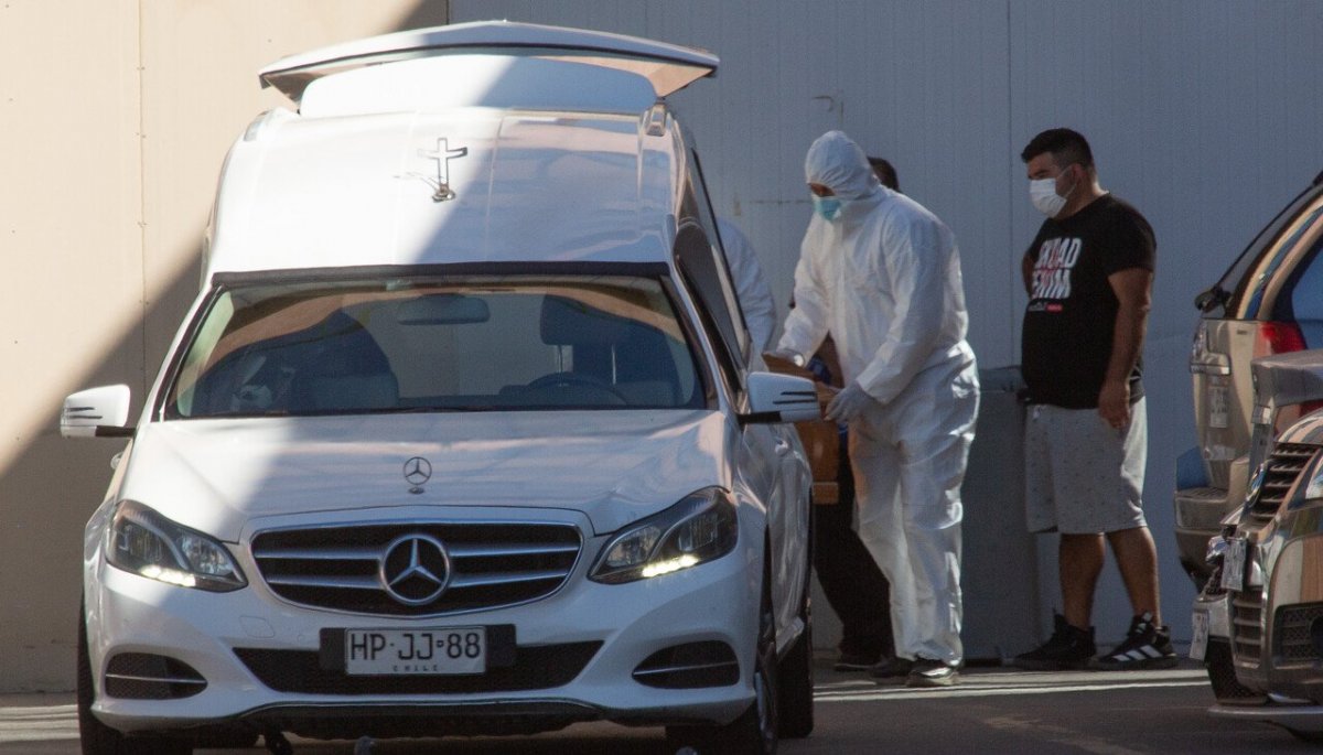 Covid-19: OMS confirma que muertes en el mundo caen a su cifra más baja ...