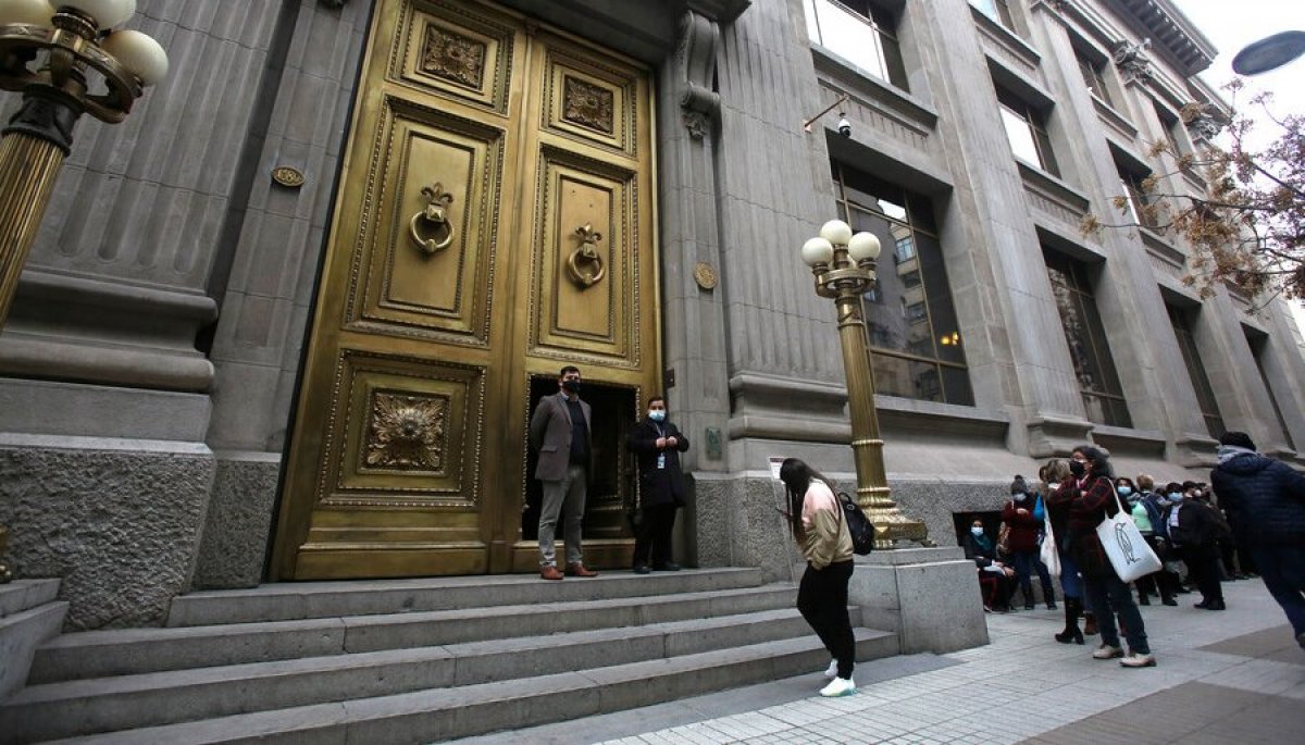 Banco Central chileno mantiene tasa de interés en 11,25 % por sexto mes ...