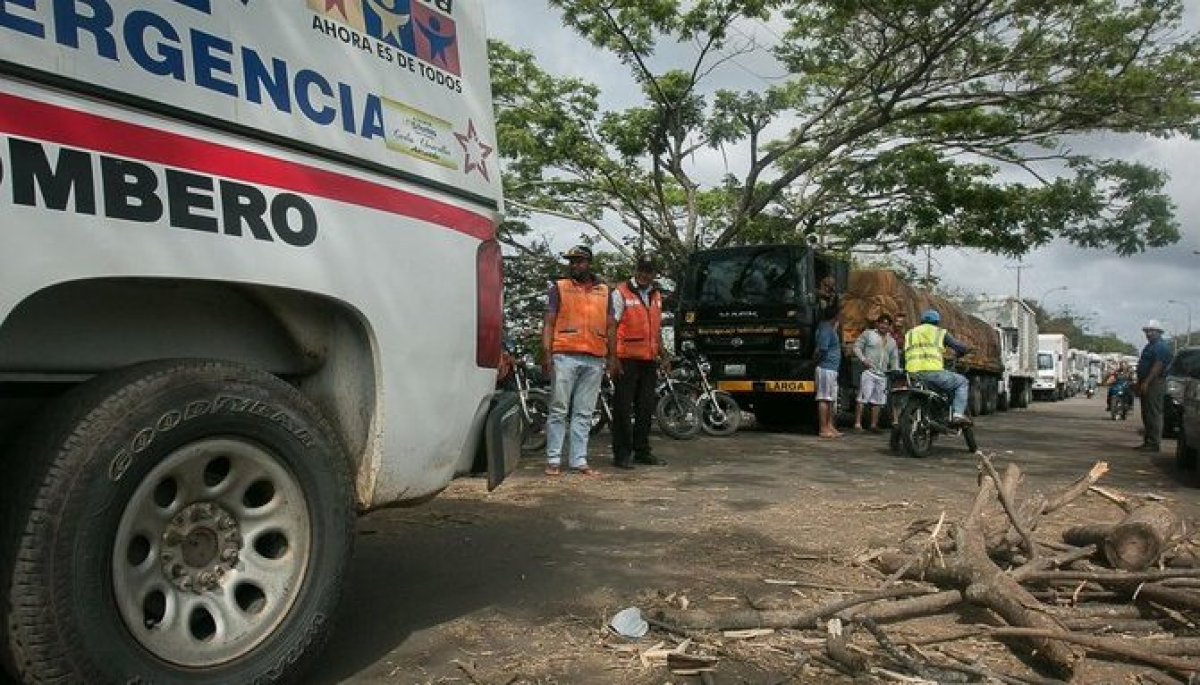 Mueren asfixiadas 12 personas en una mina afectada por las lluvias en ...