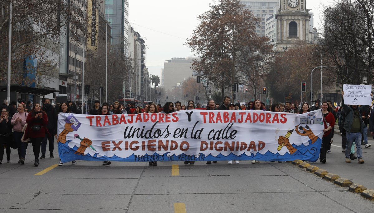 Colegio de Profesoras y Profesores anuncia paro indefinido desde el ...