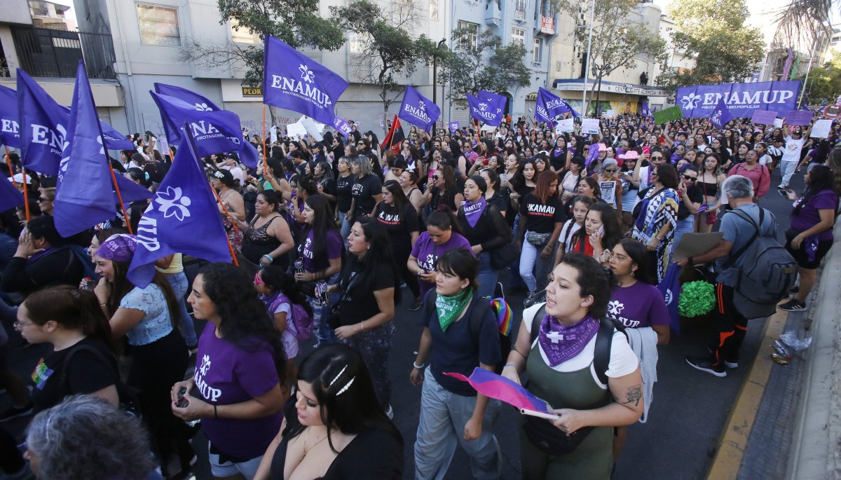 Miles de mujeres participaron en la marcha de conmemoración del 8M en ...