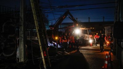 Diputado Celis por participación de empresa estatal en distribución energética: "No me convence"