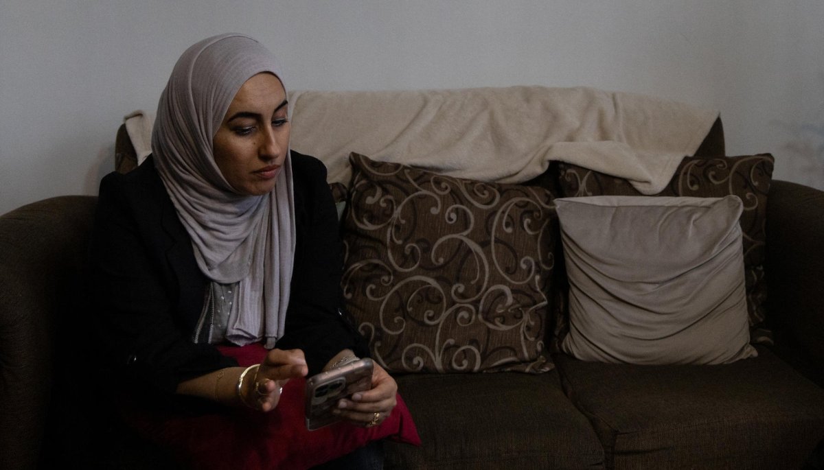 La odisea de una palestina que vive en Chile para tener noticias de su familia en Gaza