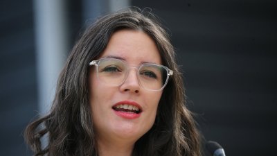 Camila Vallejo confirma su regreso a La Moneda para mediados de julio