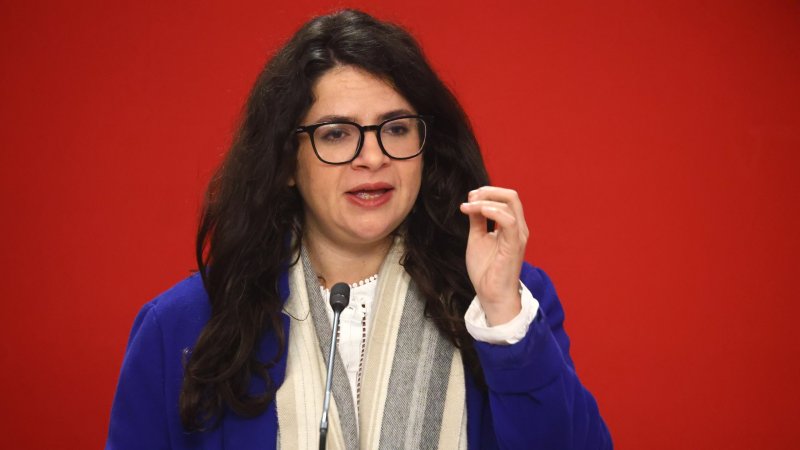 Ministra Orellana apunta a estrategia política entre Kast y Kaiser: “Uno dice barbaridades para que el otro parezca moderado”