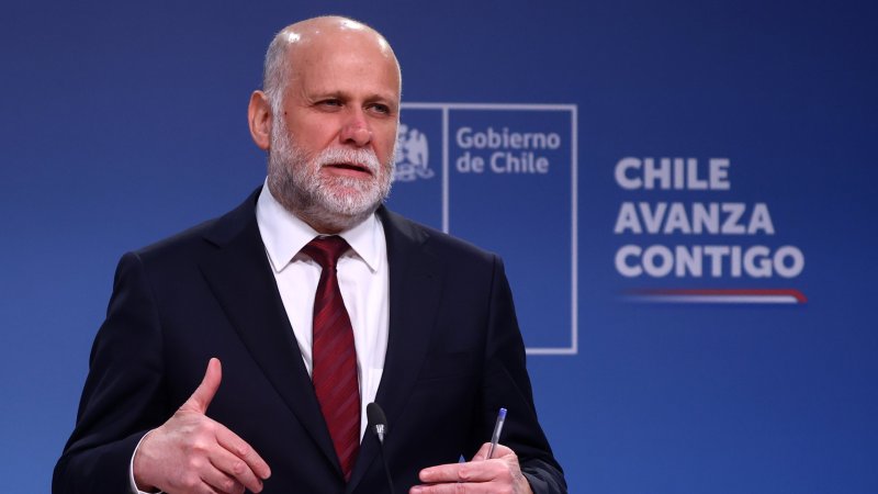 Ministro Elizalde por voto extranjero: "La residencia temporal no es suficiente"