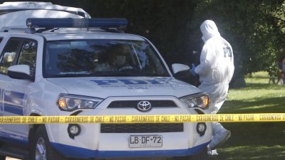 Tragedia en Villarrica: Hermanos de 13 y 15 años mueren electrocutados mientras instalaban bandera nacional
