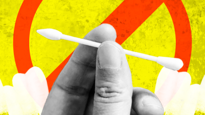 ¿Usas cotonitos al interior de tus oídos? Médico explica por qué no debes sacarte el cerumen