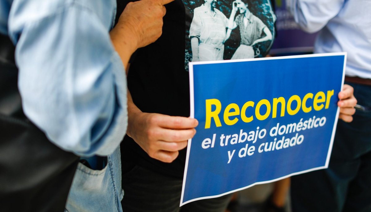 Mujeres destinan en promedio cinco horas diarias a trabajos domésticos ...