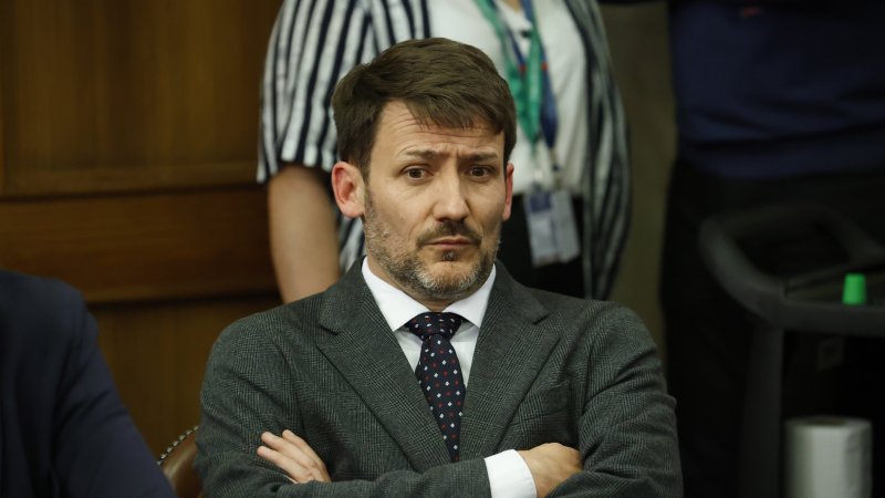 Tras polémica por cobros en la luz: Presidente Boric le pidió la renuncia a Diego Pardow