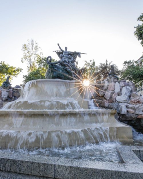 [Fotos] Fuente Alemana vuelve a brillar en el Parque Forestal tras su completa restauración