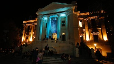 Noche de Museos 2025: cinco planes imperdibles para recorrer Santiago con arte y cultura