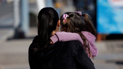 La fecundidad cae a mínimos históricos en América Latina: solo 1,8 hijos por mujer