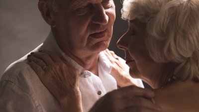 El deseo no envejece: ¿Cómo se vive la sexualidad y placer después de los 60 años?