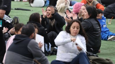 Menos amigos, pero verdaderos: Así se distribuyen las amistades en la edad adulta