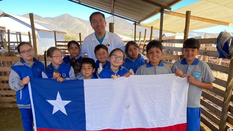 “El profe solito”, el docente que puso la educación rural chilena entre las mejores del mundo