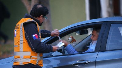 “Una copita no hace nada”: Radiografía confirma escasa percepción de riesgo en consumo del alcohol en fiestas de fin de año