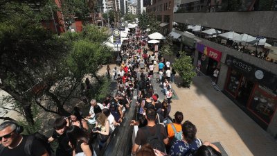 Economista alerta por recorte fiscal de US$6.000 millones anunciado por Kast: “Es imposible que no afecte al gasto social”