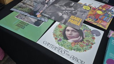 Isabel Parra y la reedición de sus primeros discos: “Espero que la gente se pregunte el porqué de estas canciones”