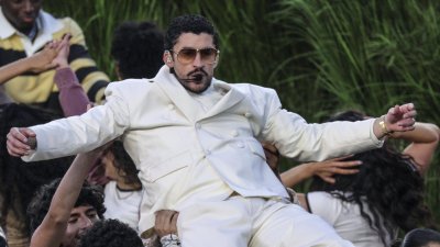 Bad Bunny convirtió el medio tiempo del Super Bowl en una oda de orgullo latino