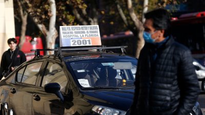 Taxis colectivos con más pasajeros: La idea que estudia el nuevo gobierno para descongestionar el transporte público