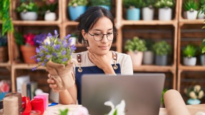 Ronquera postvacaciones: El impacto silencioso del verano en las cuerdas vocales