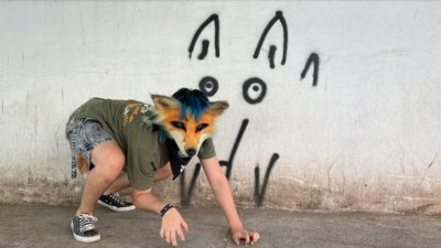 A tener en cuenta: Moda de los “Therianos" puede generar lesiones a columna, muñecas y piel