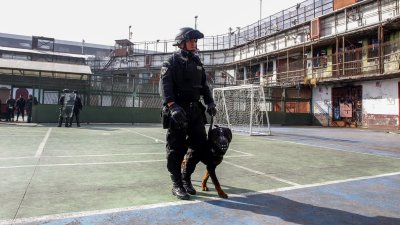 Gendarmería acumula 159 reos liberados por error en los últimos diez años