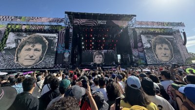 El boom por Candelabro: Fanáticos agotan entradas tras controversial paso por Lollapalooza