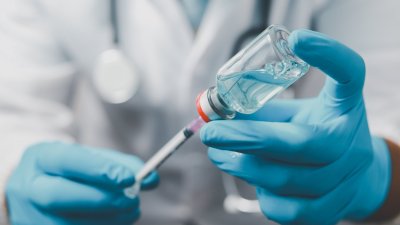 Experto ante la falta de medicamento para tratar la esquizofrenia en Chile: “Hay opciones para el reemplazo”