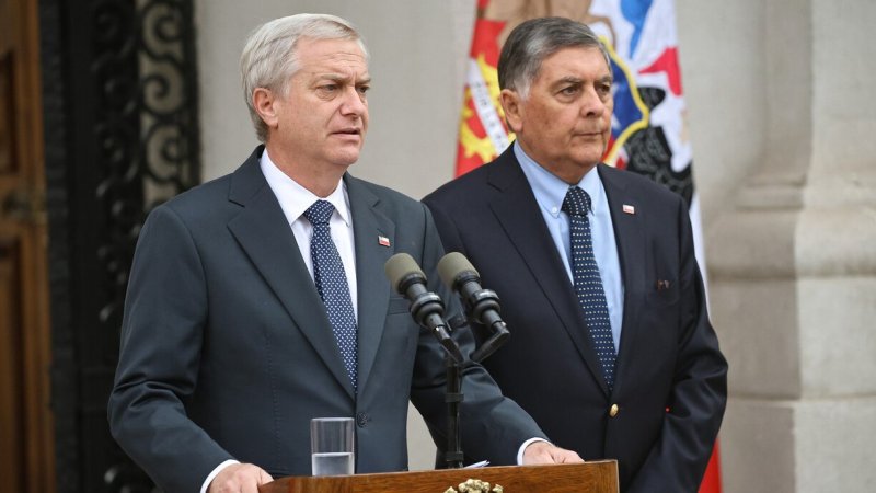 Presidente Kast decreta duelo nacional de tres días por muerte del sargento Javier Figueroa