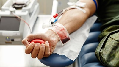 Donación de sangre: Dónde hacerlo, requisitos y la necesidad de plasma que hay en Chile