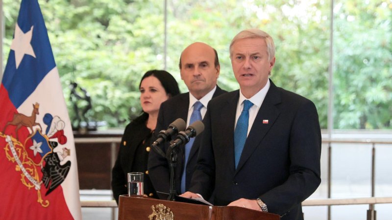 Presidente Kast acusó a Apablaza de "evadir la justicia” e insistió en su calidad de prófugo