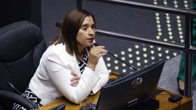 Senadora Campillai y posibles indultos de Kast: "Le puede reventar en la cara y puede ser peor para su gobierno"