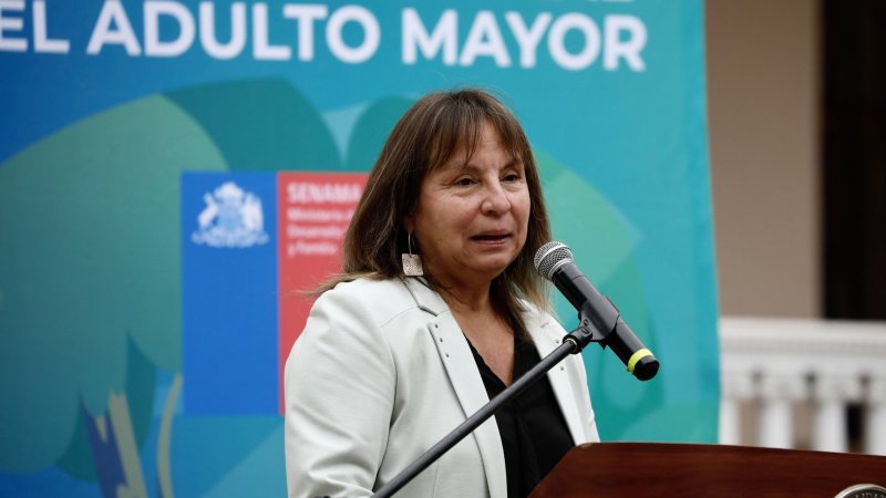 Colegio Médico apoya a Jeannette Vega por crisis en hospital de San Antonio