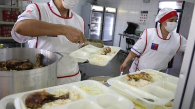 Director nacional de Junaeb ratifica continuidad del Programa de Alimentación