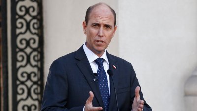 Ministro Martín Arrau remueve a subsecretarios en medio de reorganización de Seguridad