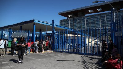 Para resguardar derechos y dignidad: Justicia ordenó reubicar a 83 reos de Santiago 1