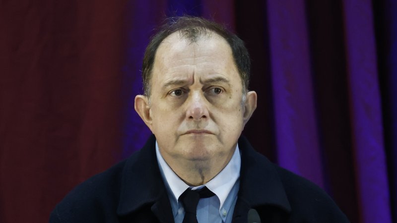 Presentan querella contra ministro Poduje por demolición de viviendas en El Olivar