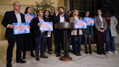 Para frenar embargos de deudores del CAE: Oposición presenta proyecto “Ley Sueldo Protegido” para evitar retenciones
