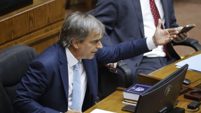 Senador Cruz-Coke (Evópoli) se inhabilita en AC a Grau: "Seriedad y sensatez deben imperar en el Congreso"