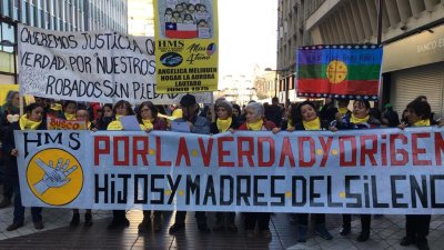 “Dificulta el camino a la verdad”: Gobierno cierra la unidad que investiga adopciones ilegales y causa indignación en víctimas
