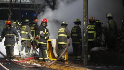 Tragedia: Grupo familiar murió a raíz de un incendio registrado en la comuna de El Bosque