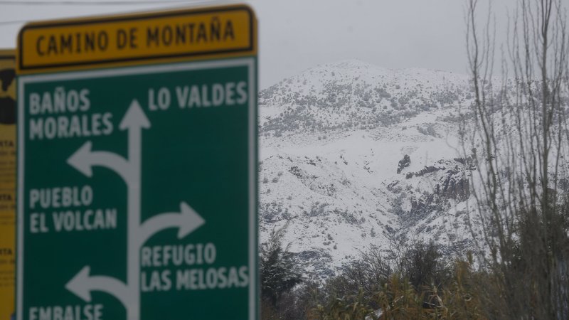 Encuentran con vida y en buen estado a jóvenes extraviados en el Cajón del Maipo