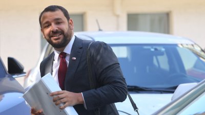 Exsubsecretario de Hacienda tras salir del Gobierno: “No consumo drogas, ejerceré acciones para defender mi honra”