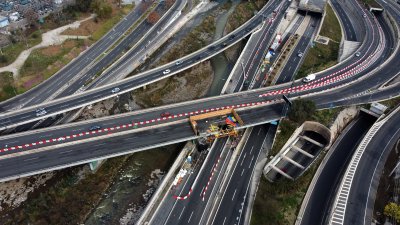 Ojo conductores: Costanera Norte cerrará pistas laterales de puente Los Saldes durante cinco meses