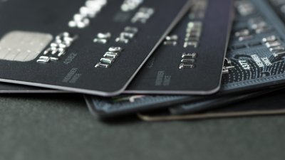 Cuentas corrientes “fantasmas”: Como cerrar un producto financiero y qué hacer si te cobran mantención por una cuenta en desuso