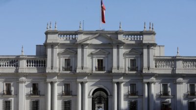 "Es un mandato legal": Académico critica eliminación de fondo sobre pluralismo en medios por parte del Gobierno