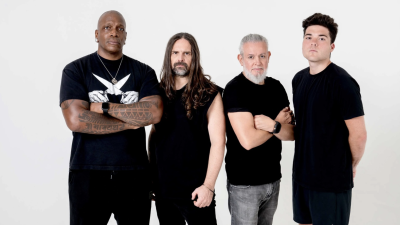 El día que Sepultura revolucionó el Instituto Nacional: Documental revive el histórico concierto en el emblemático liceo